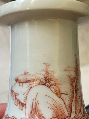 A Chinese iron-red rouleau vase, signed Xi Yi 西逸 , Kangxi — photo 12