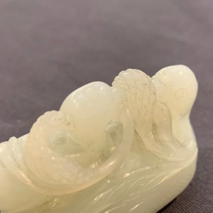 A Chinese jade group of two Mandarin ducks on lotus leaf, 19th C. — photo 18
