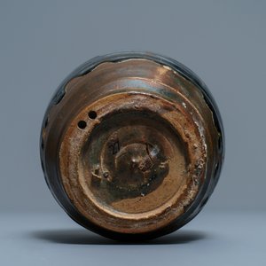 A Chinese Jian 'hare's fur' black-glazed jar, Song — photo 5