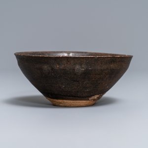 A Chinese Jizhou slip-decorated 'phoenix' bowl, Song/Yuan — photo 6