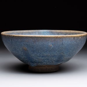 A Chinese 'jun' bowl, Yuan/Ming — photo 2