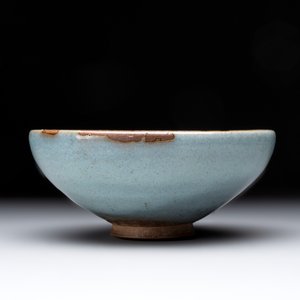 A Chinese 'jun' bowl, Yuan — photo 5