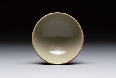 A Chinese 'jun' cup, Yuan/Ming