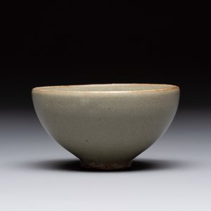 A Chinese 'jun' cup, Yuan/Ming — photo 3