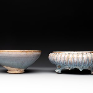 A Chinese Jun-glazed bowl and a narcissus basin, Ming/Qing — photo 2