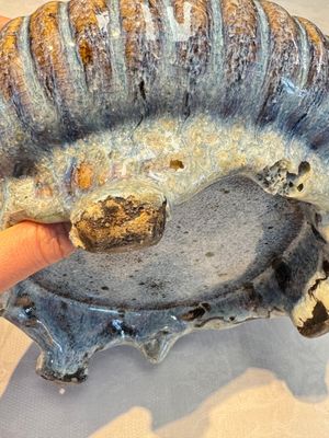 A Chinese Jun-type flambé-glazed tripod censer and a Junyao blue-glazed bowl, 19/20th C. — photo 23