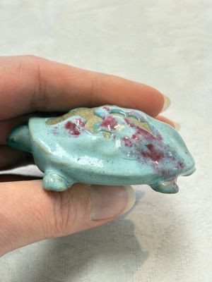 A Chinese jun-type purple-splashed model of a turtle, 17/18th C. — photo 4