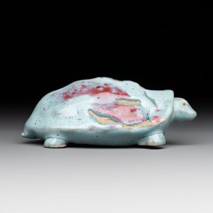 A Chinese jun-type purple-splashed model of a turtle, 17/18th C. — photo 3