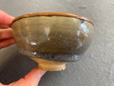 A Chinese junyao bowl with brass rim mount, Song — 照片 4