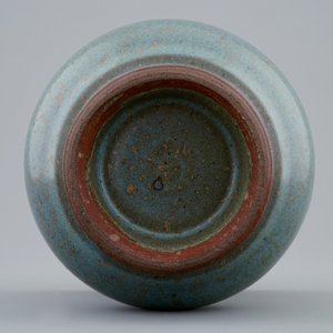 A Chinese junyao glazed vase with engraved inscription, 19/20th C. — photo 7