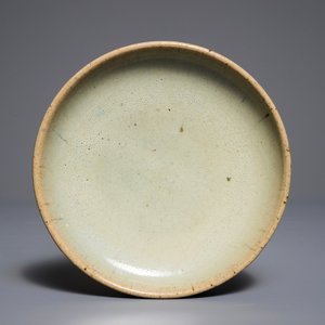 A Chinese Junyao plate with inscription, Song — 照片 1
