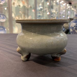 A Chinese junyao tripod censer, probably Ming — 照片 11