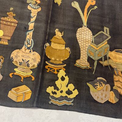 A Chinese kesi 'Antiquities' panel — photo 5