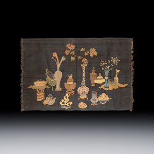 A Chinese kesi 'Antiquities' panel — photo 1