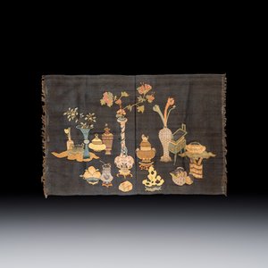 A Chinese kesi 'Antiquities' panel — photo 2