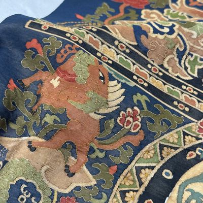 A Chinese kesi silk 'Bodhisattva Samantabhadra' thangka — 照片 22