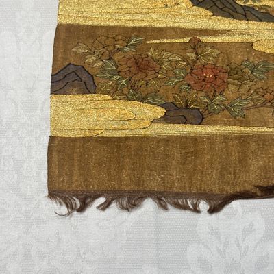 A Chinese kesi 'Yang Guifei 楊貴妃' panel — photo 3