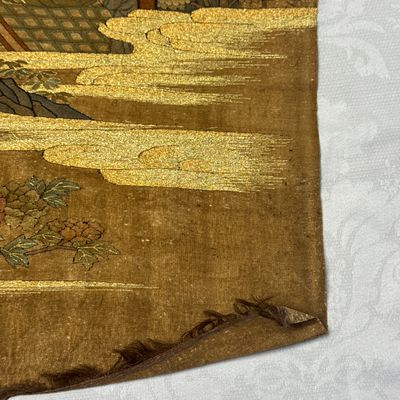 A Chinese kesi 'Yang Guifei 楊貴妃' panel — photo 8