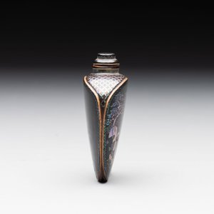 A Chinese lacquered and mother-of-pearl-inlaid 'Chang'e 嫦娥' snuff bottle, Qianlong mark and of the period — foto 4