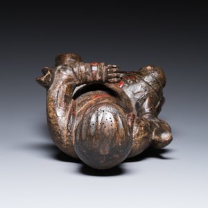A Chinese lacquered and polychromed wood sculpture of a Buddhist guardian, Ming — 照片 6