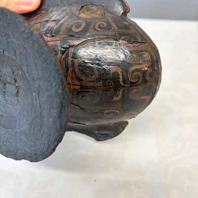 A Chinese lacquered stem cup with two handles — photo 10