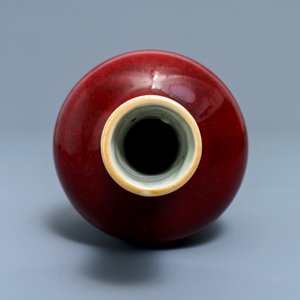A Chinese 'langyao' red-glazed vase, 19th C. — 照片 5