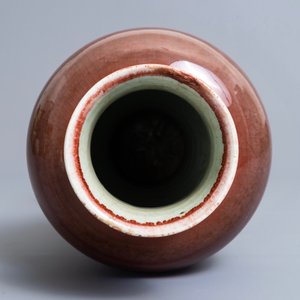 A Chinese langyao slender baluster vase, 19th C. — photo 6