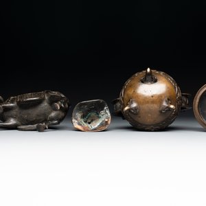 A Chinese 'Laozi on Buffalo' covered censer and a ding-form covered censer, Ming/Qing — foto 6