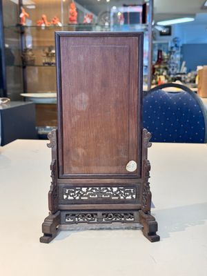 A Chinese laque burgauté and hongmu table screen, Qing — photo 12