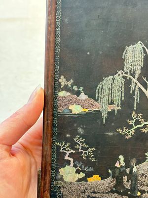 A Chinese laque burgauté and hongmu table screen, Qing — photo 9