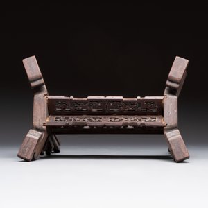 A Chinese laque burgauté and hongmu table screen, Qing — photo 7