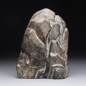 A Chinese Lingbi stone scholar's rock on wooden stand, Yun Tai 雲台 mark, 19/20th C. — photo 7