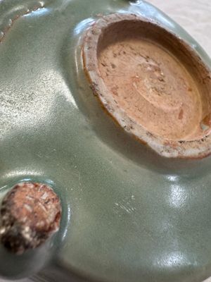 A Chinese Longquan celadon 'Bagua' tripod censer, Ming — foto 14