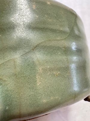 A Chinese Longquan celadon 'Bagua' tripod censer, Ming — foto 6