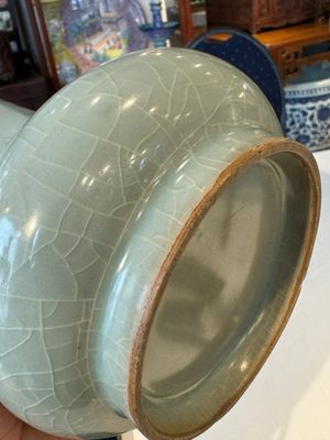 A Chinese Longquan celadon bottle vase, Song/Ming — photo 13