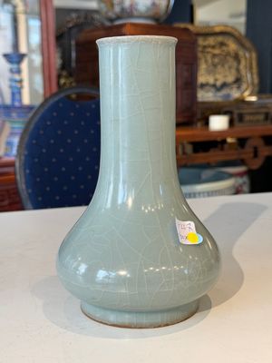 A Chinese Longquan celadon bottle vase, Song/Ming — photo 5
