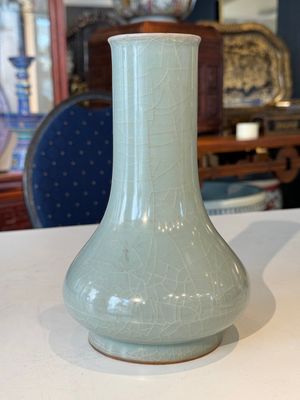 A Chinese Longquan celadon bottle vase, Song/Ming — photo 6