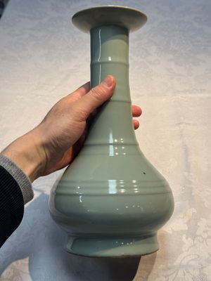 A Chinese Longquan celadon bottle vase, Song/Yuan — photo 4
