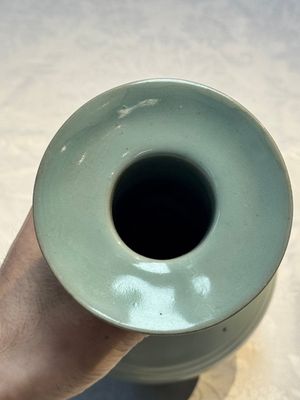 A Chinese Longquan celadon bottle vase, Song/Yuan — photo 8