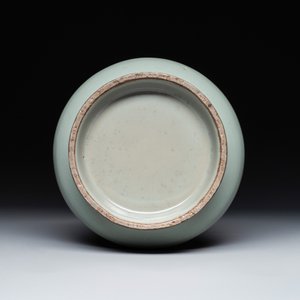A Chinese Longquan celadon bottle vase, Song/Yuan — photo 7