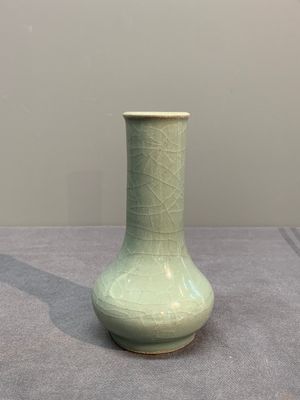 A Chinese Longquan celadon bottle vase, Song — photo 3
