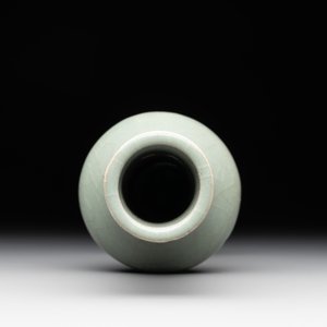 A Chinese Longquan celadon bottle vase, Song — photo 4