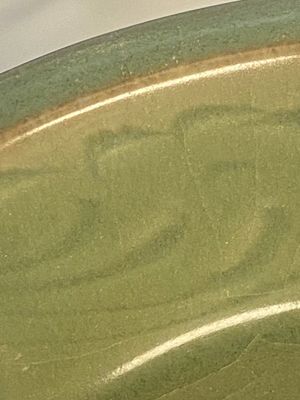 A Chinese Longquan celadon brush washer with anhua fish design, Yuan/Ming — 照片 8