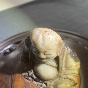 A Chinese Longquan celadon censer with wooden cover and soapstone Buddha finial, Ming — photo 16