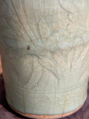 A Chinese Longquan celadon cylindrical vase with incised floral design, Ming — photo 13