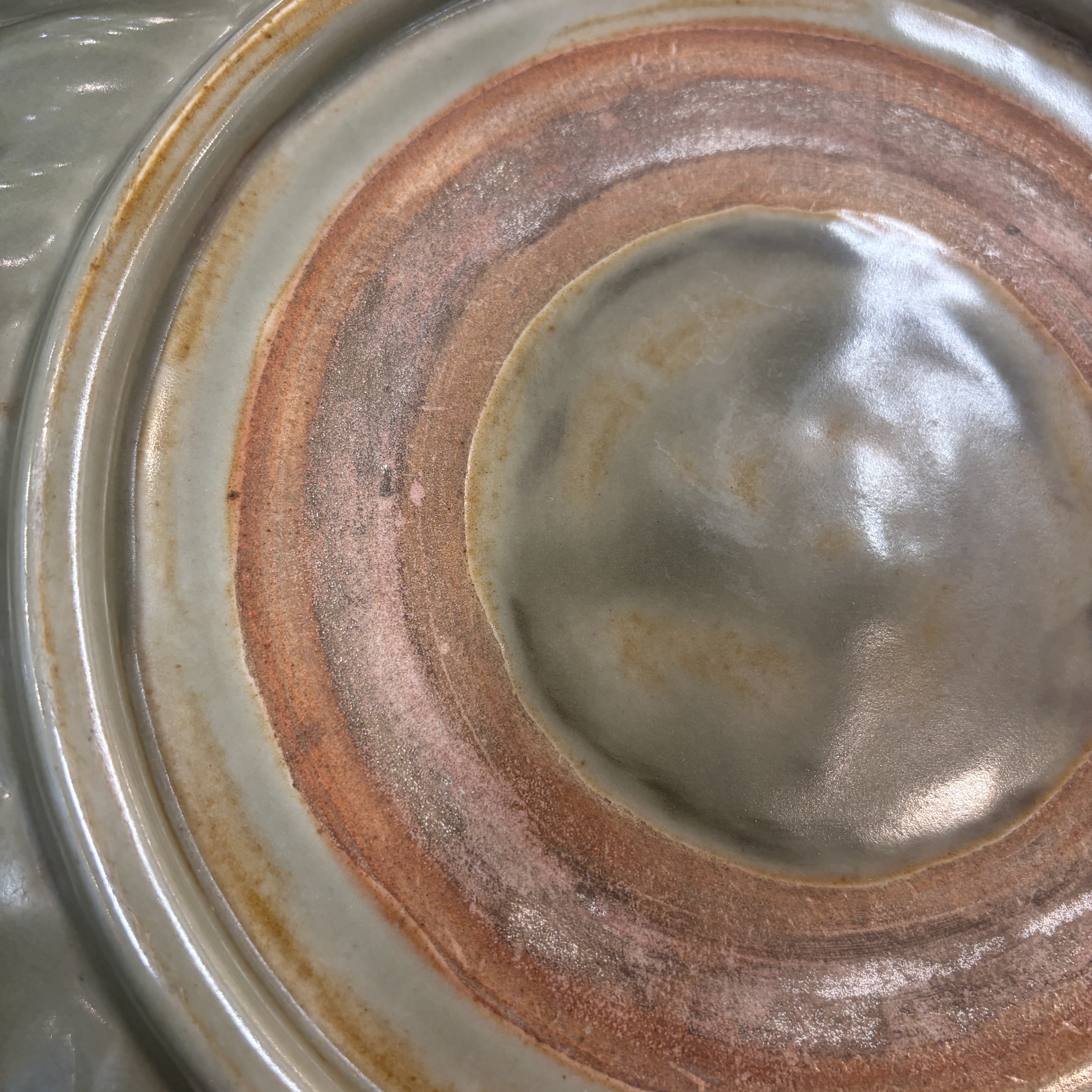 A Chinese Longquan celadon dish with incised floral design — 照片 29