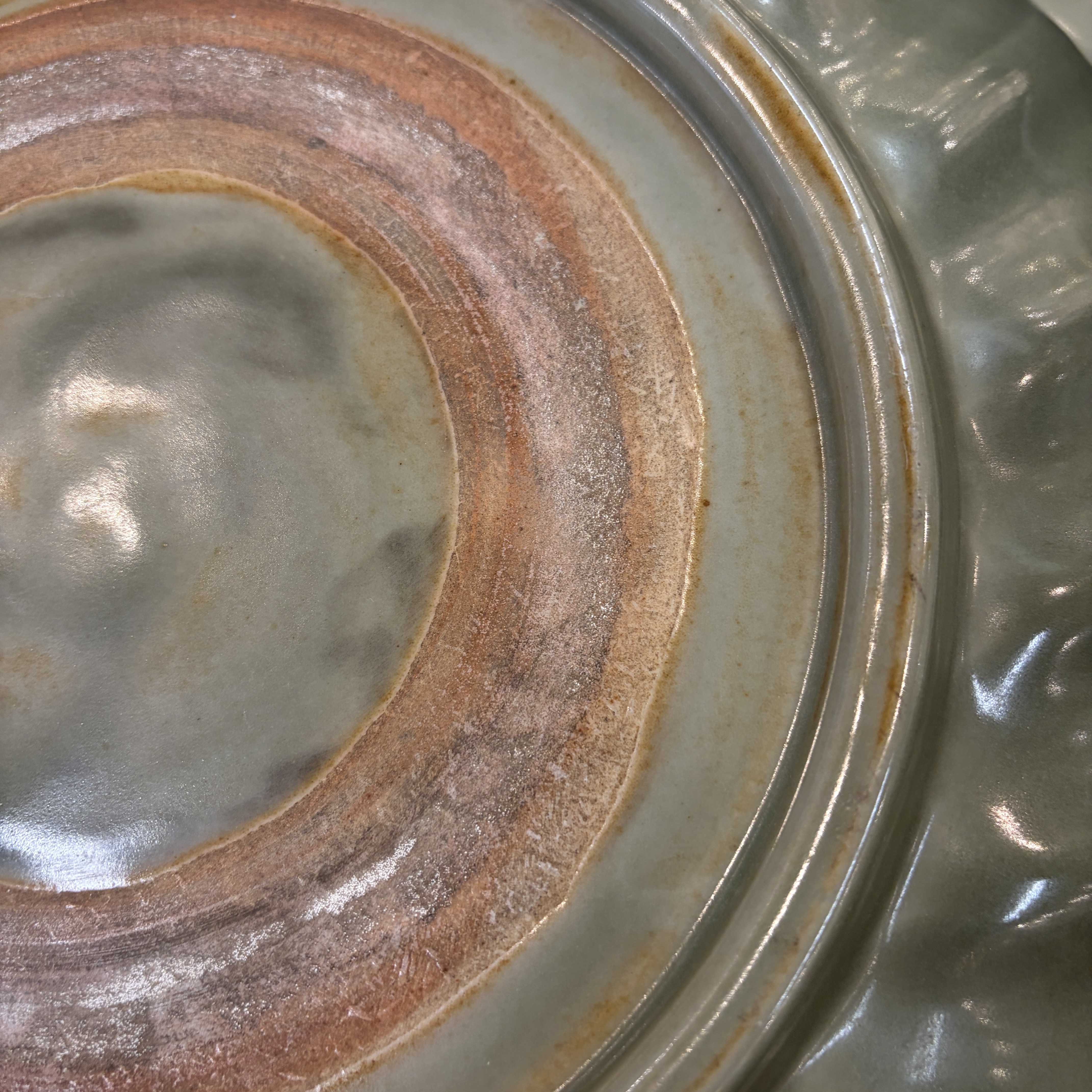 A Chinese Longquan celadon dish with incised floral design — 照片 30