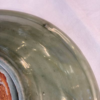 A Chinese Longquan celadon dish with incised floral design — photo 14