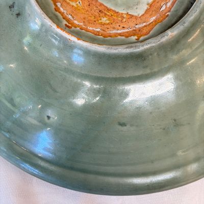 A Chinese Longquan celadon dish with incised floral design — photo 16