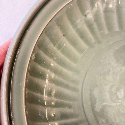A Chinese Longquan celadon dish with incised floral design — photo 5